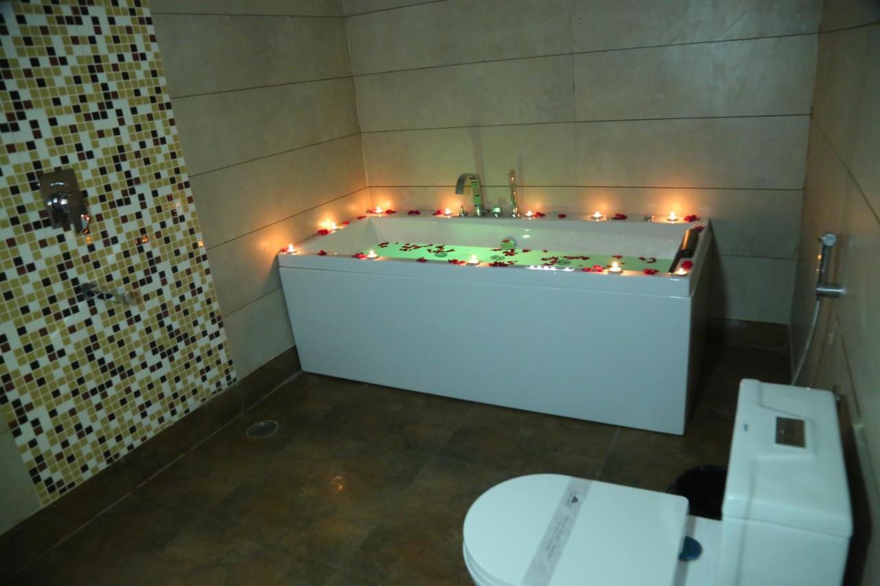 Inter Urban Otel Rohtak Dış mekan fotoğraf